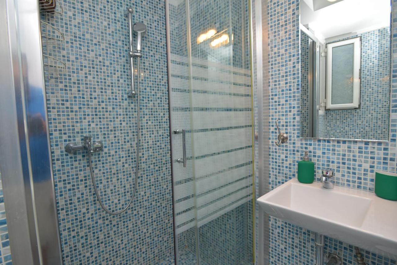 Athens Stylish Studio In Front Of Syntagma Metro Stop For 2 Dış mekan fotoğraf
